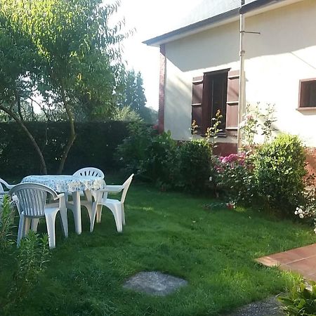 Gite A La Ferme Villeroy  Exteriör bild