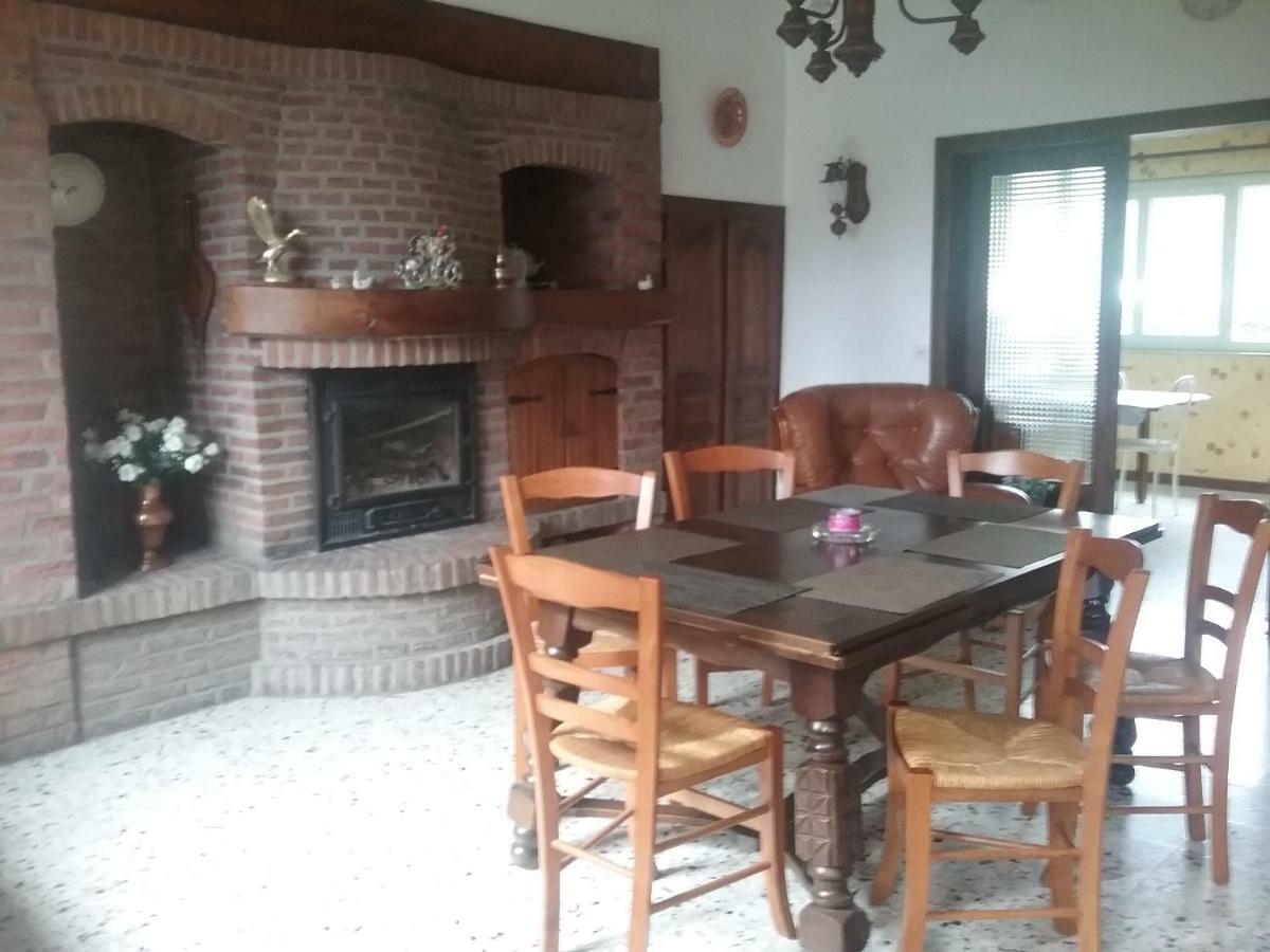 Gite A La Ferme Villeroy  Exteriör bild